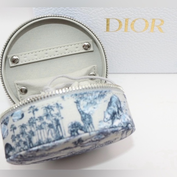 DIOR Travel Jewelry Case in Around The World Print - Picture 7 of 12